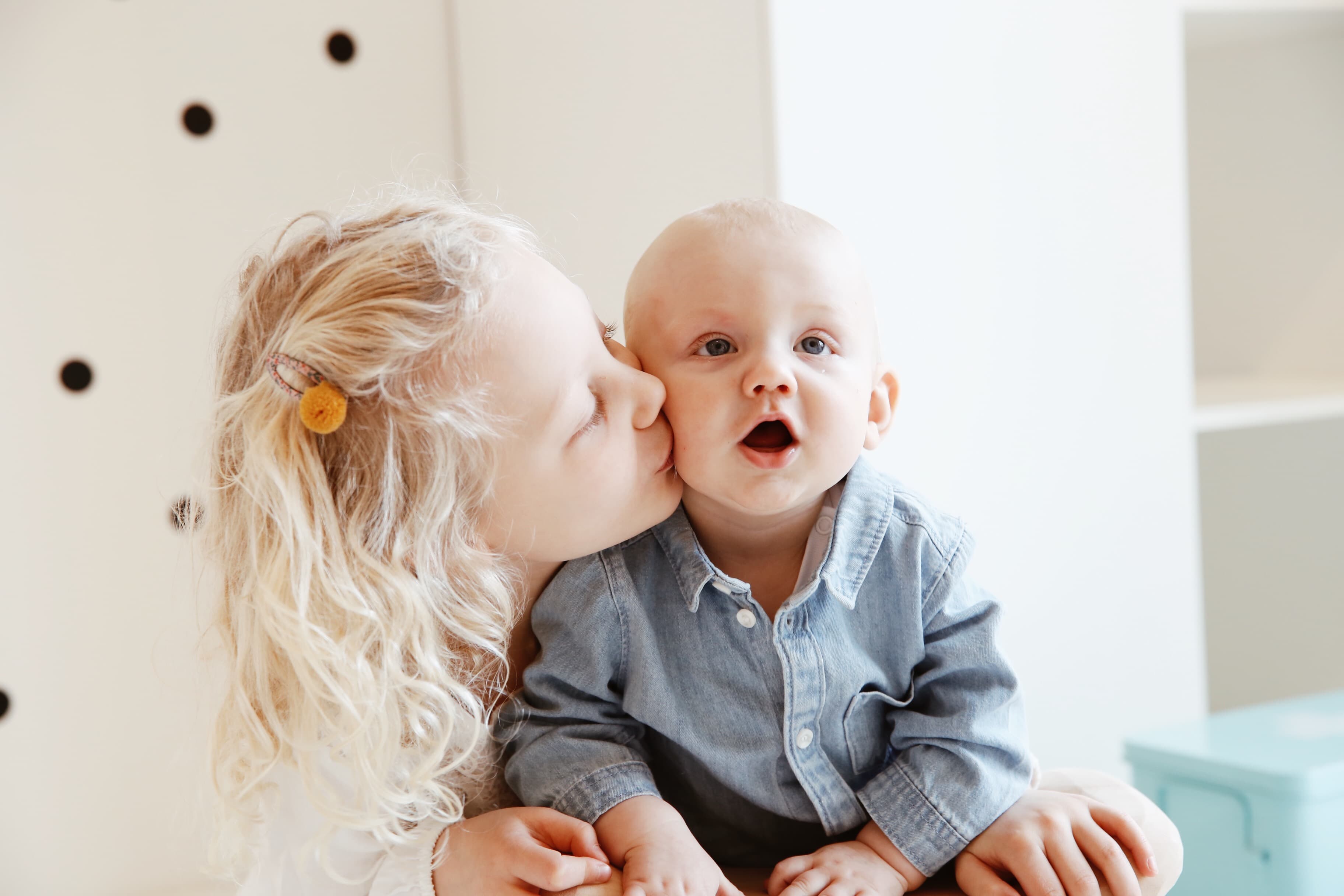Kind met baby